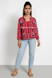 Veste élégante en velours matelassé et tricoté respirant pour femmes, style bohème, design artisanal polyvalent, chic décontracté sans effort - Product Image 6