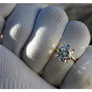 Anillo de Diamante Moissanite de Corte Ovalado de Lujo, Plata Sólida 925, Joyería de Boda para Mujer, Disponible a Precio de Venta de Exportación - Product Image 2