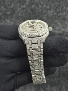 Reloj Automático con Diamantes Moissanite para Hombre y Mujer, Chapado en Blanco, Claridad VVS, Esfera Romana Totalmente Adornada, Esfera Cuadrada, Correa de Acero Inoxidable - Product Image 2