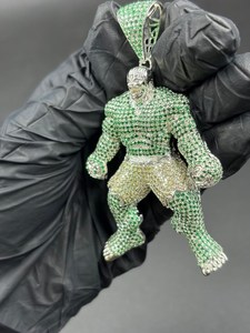 Pendentif Homme Musclé Vert Iced Out en Moissanite Multicolore, Cadeau pour Fête, Bijoux Fins en Argent 925, Pendentifs et Breloques - Product Image 2