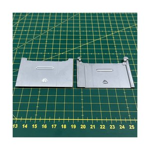 Placa de Agujas de Acero 116080 para Máquina de Coser Doméstica, Hecha en Taiwán - Product Image 1