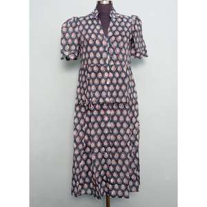 Robe midi pour femme à imprimé léopard 100% coton, très vendue, écologique et lavable, respirante, imprimé animal, col en V, robe longue - Product Image 1