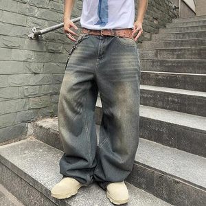 Jean en denim délavé coupe ample pour homme grande taille avec poches plaquées, braguette boutonnée, taille mi-haute, style décontracté - Product Image 1
