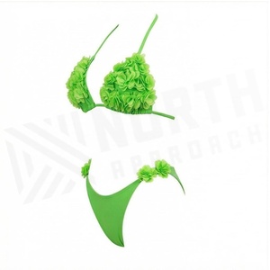 Ensemble bikini vert 2 pièces avec décoration florale 3D, haut halter et bas string, maillot de bain pour femme - Product Image 3