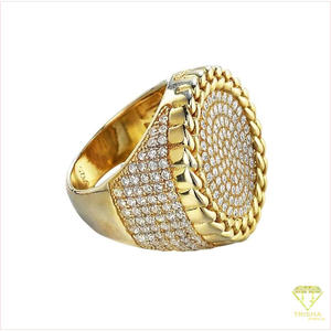 Anillo Redondo de Lujo en Plata de Ley 925 con Diamante Moissanita, Borde Estilo Cadena y Engaste de Piedras Detallado para Compradores - Product Image 2