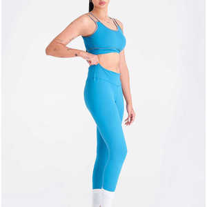 Conjunto de Yoga para Mujer, Ligero, Sólido, de Secado Rápido, Transpirable, Ecológico, de 2 Piezas, con Logotipo Personalizado, Precio al por Mayor - Product Image 2
