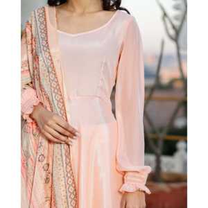 Ensemble de costume en mousseline de soie pêche perlée XS - Product Image 2