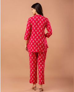 Conjunto de Pijama Elegante para Mujer, Tejido en Rayón Estampado, Top de Manga Tres Cuartos y Pantalón, Ropa de Dormir Cómoda - Product Image 3