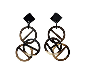 Boucles d'oreilles en corne de buffle artisanales écologiques de qualité supérieure pour femmes, style moderne par HF Crafts - Product Image 2