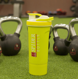 Bouteille shaker en plastique Spider Protein 600ml avec couvercle sans BPA pour la salle de sport, les adultes et les sports - Product Image 1