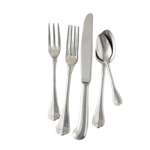 Juego de Cubiertos de Acero Inoxidable Hechos a Mano con Forma Personalizada, Acabado Brillante, Logotipo Personalizado, Diseño Contemporáneo para el Hogar, Hecho en India - Product Image 1