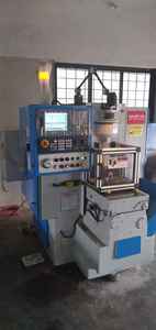 Fresadora de engranajes CNC vertical automática de dos ejes de paso fino Sykes V152 (con y sin accesorio de corte de cremalleras) - Product Image 4