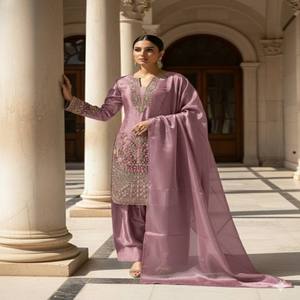 VASTRA COTTAGE Jimmy Choo Set Salwar Ricamato per Donna con Dupatta, Completamente Cucito, Abito Etnico da Cerimonia - Product Image 3