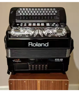 แอคคอร์เดียน V-Accordion FR-8X สีดำ ใหม่เอี่ยม 100% เครื่องดนตรีคีย์บอร์ดแอคคอร์เดียน - Product Image 2