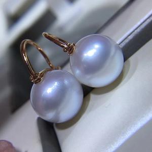 Exquisito Juego de Aretes de Perlas Akoya Japonesas de Agua Salada de 7.5-8mm, Círculo Grueso de Plata 925 con Micro Imperfecciones, Caja de Regalo Completamente Combinable - Product Image 2