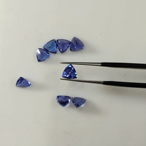 Tanzanita Azul Natural de 6MM, Corte Trillón, Gema Suelta de la Mejor Calidad para Joyería, Red Mountain Gems - Product Image 1