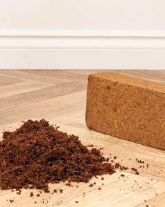 Briques de tourbe de coco de qualité supérieure pour utilisation en serre et en pépinière | Prix d'usine pour l'exportation - Product Image 1