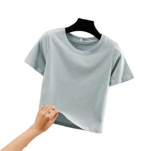 T-shirts courts pour femmes, coupe confortable, tissu doux, design court élégant pour l'été - Product Image 4