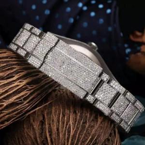 Reloj de Lujo para Mujer con Diamantes, Caja Redonda de Acero Inoxidable de 36 mm, Cierre Desplegable de Cuarzo Analógico, Esfera de Cristal de Zafiro - Product Image 4