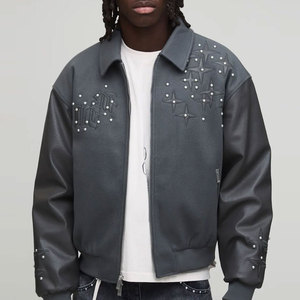 แจ็คเก็ตหนังผู้ชายกันน้ำลายการ์ตูนพิมพ์ลายปี 2026 ดีไซน์ปรับแต่งได้ สีพื้นเรียบ พร้อมตัวเลือกโลโก้ด้านหน้า - Product Image 4