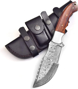 Couteau Tracker en Acier Damas Fait Main avec Manche en Bois de Rose, Couteau à Lame Fixe pour Chasse, Extérieur et Bushcraft, Vente en Gros, Fabricant - Product Image 5
