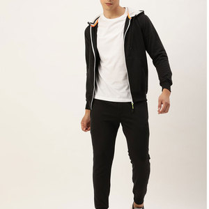 Survêtement uni pour homme pour des mouvements confortables, ensemble de survêtement durable pour homme pour un style de vie actif - Product Image 4