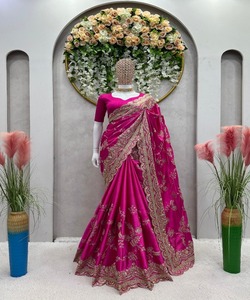<b>Women</b> Trendy Designer <b>Saree</b> <b>For</b> Wedding Party Festival Celebration Traditional Ethnic Wear With Beautiful Stylish Pattern - Product Image 3