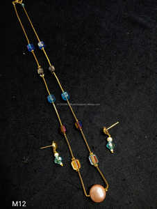 Collier minimaliste plaqué or avec perle de coquillage baroque et perles de cristal facettées, finition or délicate, bijoux pour femmes - Product Image 3