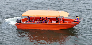 Bateau de sauvetage en polyéthylène rotomoulé 8,5 m |   Rec. Moteur hors-bord 200-300 CV |   Capacité de 1300 kg |   Personnaliser les fonctionnalités - Product Image 3