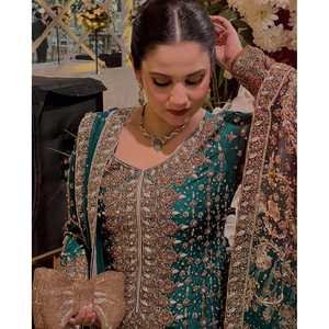 Top de Organza Bordado con Estampado Floral, Cuello Redondo, Corte en A, Hecho a Mano, con Pantalón y Dupatta, Elegante para Fiestas, Marca JD - Product Image 1