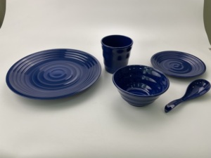 Fabriqué à Taïwan, vaisselle écologique PGT, ensemble de 5 pièces pour un usage quotidien et le camping - Bleu nuit foncé - Product Image 4