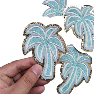 Service OEM de patchs en chenille personnalisés pour la décoration de vêtements, noms et logos personnalisés avec fabrication en gros pour les acheteurs mondiaux - Product Image 2
