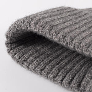 Gorro de Punto Acanalado Unisex para Uso Diario, con Tejido Acrílico Suave y Elástico, Gorro Cálido de Invierno para Uso Casual al Aire Libre - Product Image 4
