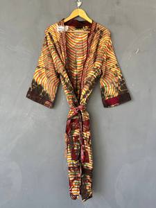 Bata Kimono Hecha a Mano con Cuello en V de Algodón Teñido, Bata Larga Boho de Algodón para Mujer, Bata Maxi Colorida con Estampado Tie Dye - Product Image 2