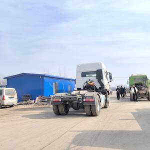 Potente Camión Tractor de 10 Ruedas 6x4 Diésel, Camión de Carga Pesada para Logística y Transporte por Carretera - Product Image 6