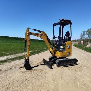 Mini-excavatrice CAT 1,7 tonne, 1,8 tonne, 2 tonnes, puissance hydraulique élevée, chenilles, travaux de terrassement, travaux de construction, fiable. - Product Image 3