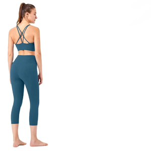 Ensemble de yoga pour femmes, haut court à col en V et dos nageur, leggings taille haute mi-mollet, couleur bleu uni, vêtements de sport sans couture, ensemble 2 pièces - Product Image 2