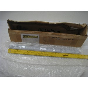 AMAT 0021-79153 BRKT, RTNR, MID LT SD SK - Equipo y Piezas de Semiconductores de Confianza de Marca Global - Product Image 2