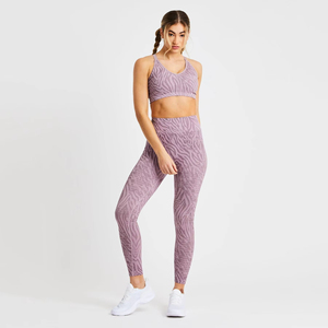 Ensemble de yoga pour femmes, vêtements de sport, soutien-gorge de sport et legging, respirant, vêtements d'été pour femmes, ensemble de yoga sans couture, haute élasticité - Product Image 3