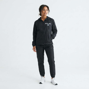 Chaqueta Cortavientos con Capucha para Mujer, Diseño Personalizado con Logotipo OEM, Estampado Invernal, Conjunto de 2 Piezas de Nylon, Impermeable, con Cordón Ajustable - Product Image 1