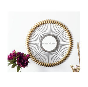 Decoración de espejo de pared de Metal hecha a mano de lujo moderno para exhibición interior y exterior - Product Image 1