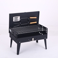 Barbecue portable pliable avec accessoires de cuisson pour camping en extérieur