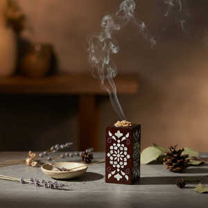 Brûleur à Bakhoor en Bois Fait Main Élégant, Incrustation MOP Lune Étoile, Porte-Encens Arabe Mabkhara, Décoration de Table, Cadeau de l'Aïd, Vente en Gros - Product Image 4