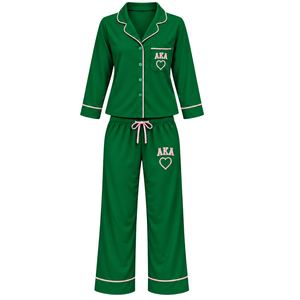Ensemble de pyjama brodé vert 1908 pour femme avec chemise de nuit boutonnée à bordure contrastante rose et pantalon long confortable assorti - Product Image 3