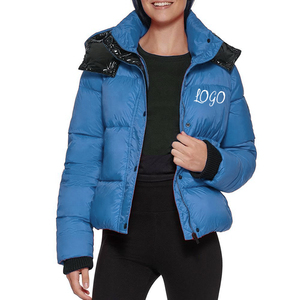 Blouson matelassé léger pour femme à col montant, design personnalisé, coupe courte, uni et vierge - Product Image 6