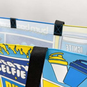 Sac fourre-tout personnalisé avec logo imprimé, motif dessin animé, en tissu non tissé, grande taille, avec poignée supérieure, sac de shopping, vente en gros, fabricant OEM - Product Image 4