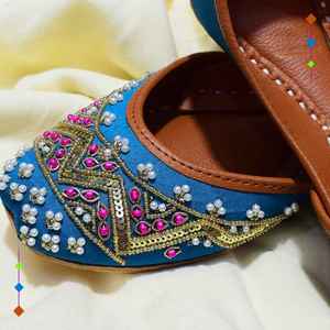 Ladies Khusa Customized Design Wholesale Customized Women's Outdoor Slipper Lightweight Leather - Product Image 5