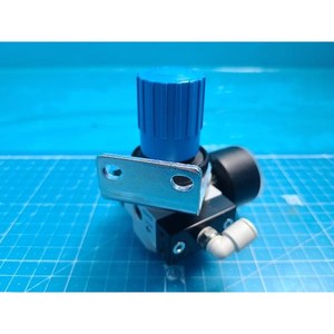 Régulateur de pression pneumatique FESTO LR-D-I-MINI, utilisé comme pièce détachée pour équipement semi-conducteur d'occasion - Product Image 3