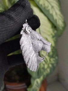 Colgante Unisex Iced Out de Plata 925 Bañada en Plata con Diseño de Moissanita Engastada en Bisel y Piedras Brillantes, Estilo Hip Hop para Fiesta, HP-74 - Product Image 3