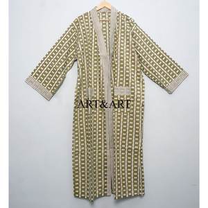 Bata estilo kimono de algodón con estampado floral tradicional para mujer, ideal para estar en casa, dormir, descansar y para el spa. - Product Image 3